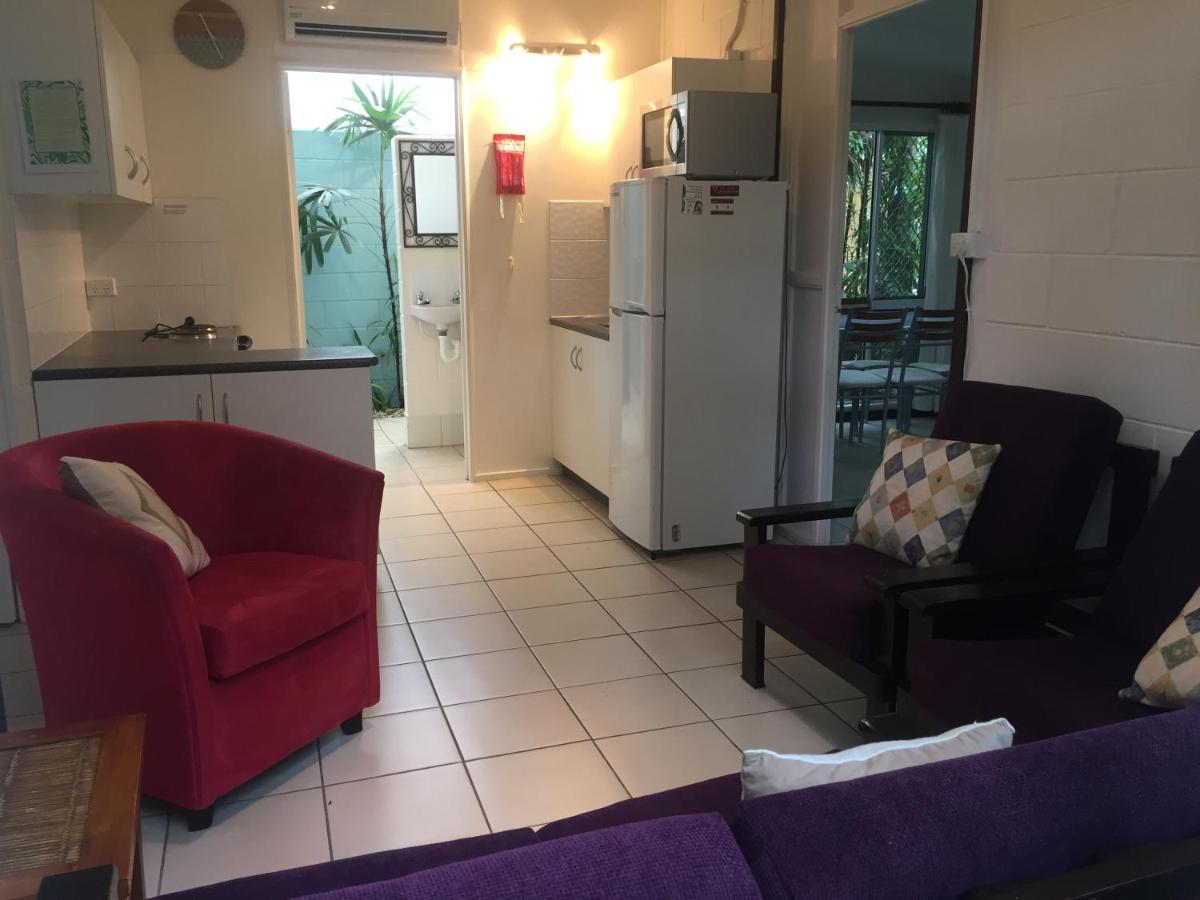 Shambhala Retreat Magnetic Island Cottages Nelly Bay Bagian luar foto