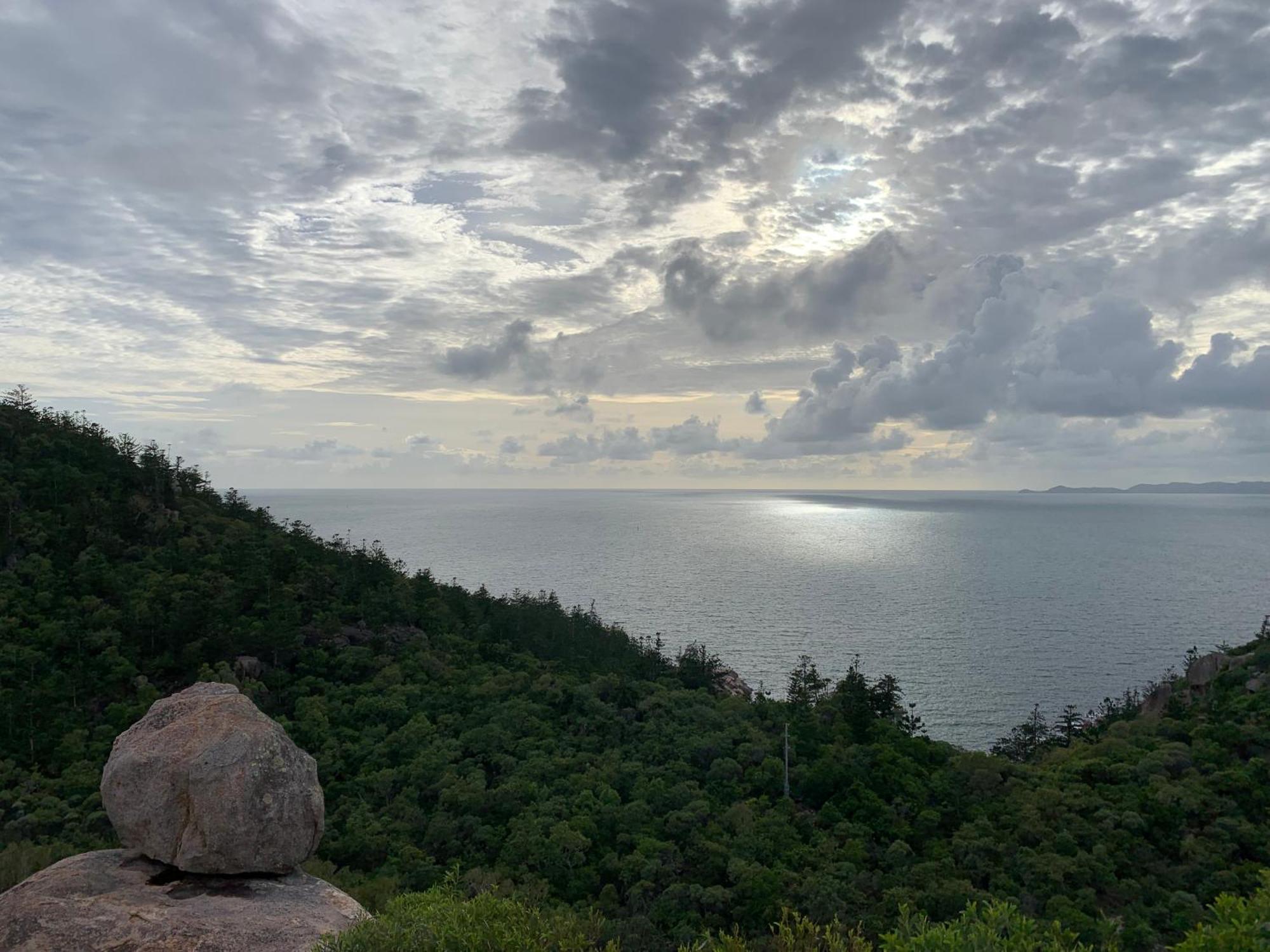 Shambhala Retreat Magnetic Island Cottages Nelly Bay Bagian luar foto