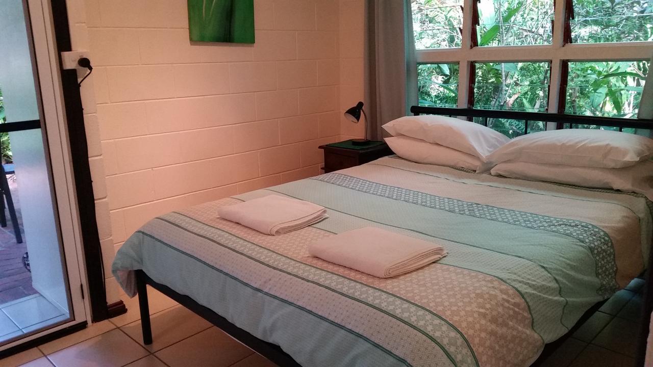Shambhala Retreat Magnetic Island Cottages Nelly Bay Bagian luar foto