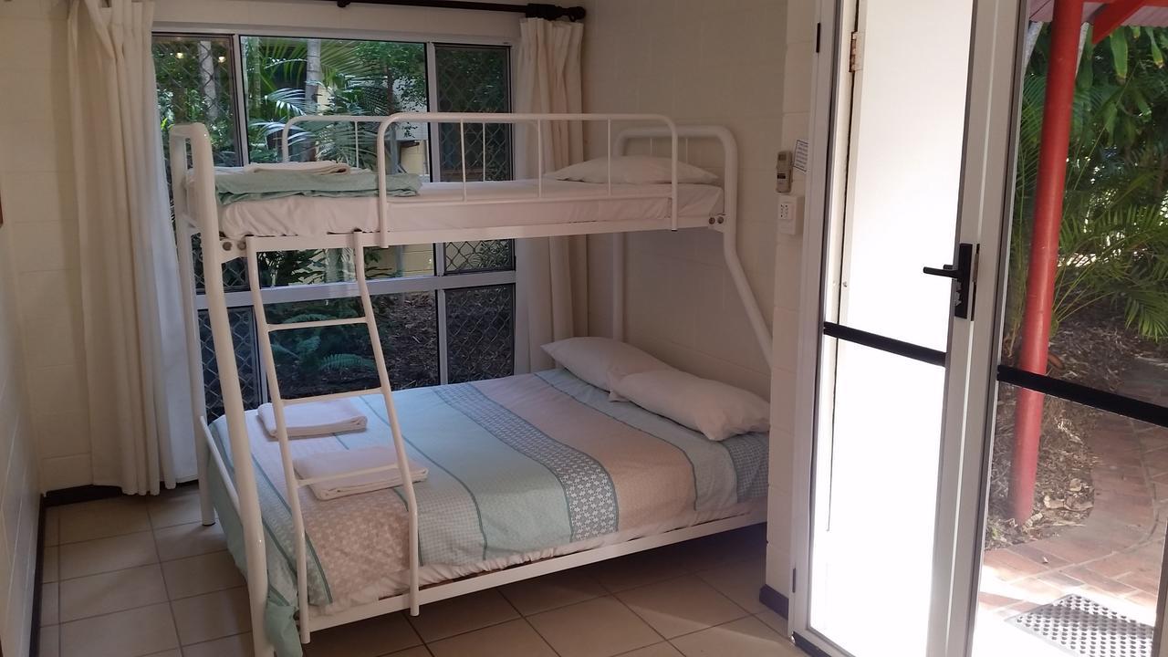 Shambhala Retreat Magnetic Island Cottages Nelly Bay Bagian luar foto